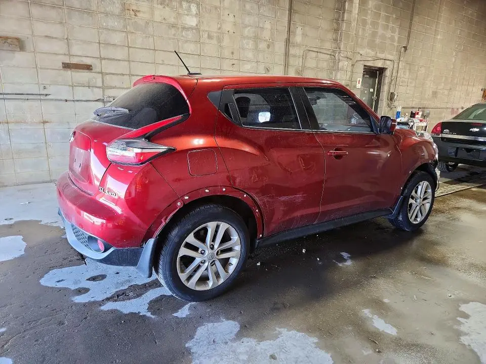 2015 NISSAN JUKE SL  
