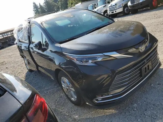 2021 TOYOTA SIENNA PLATINUM 7-PASSENGER  