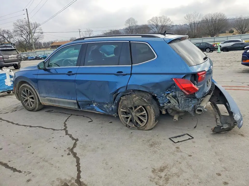 2020 VOLKSWAGEN TIGUAN SE  