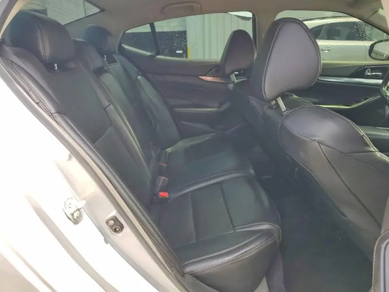 2020 NISSAN MAXIMA SV  
