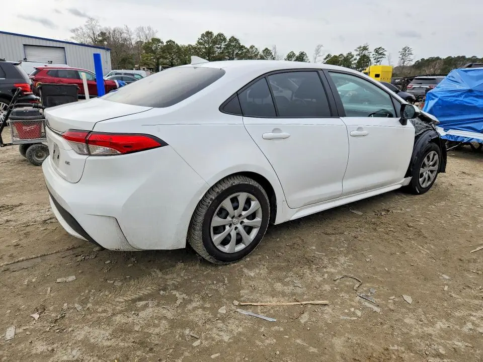 2021 TOYOTA COROLLA LE  
