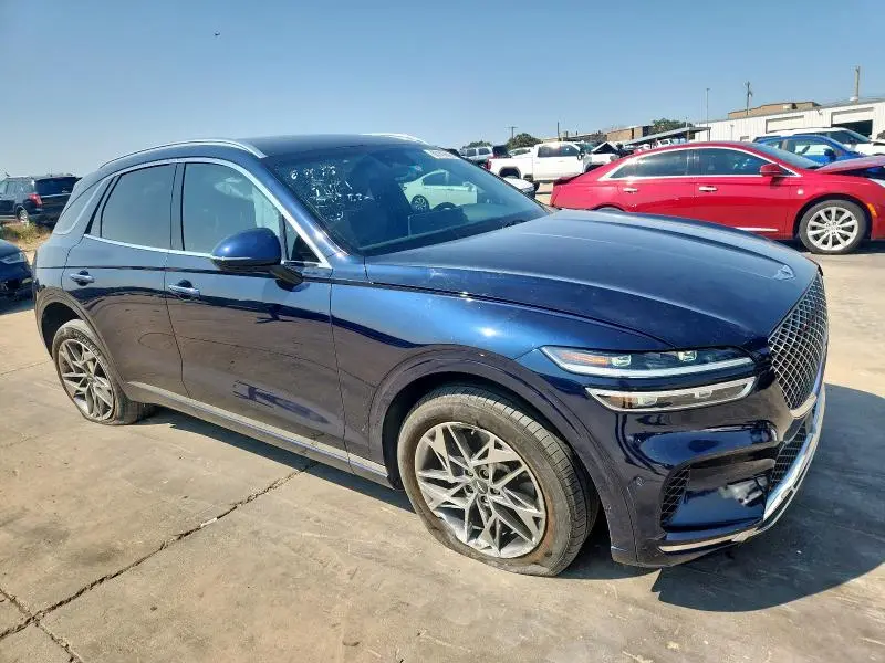 2022 GENESIS GV70 BASE  