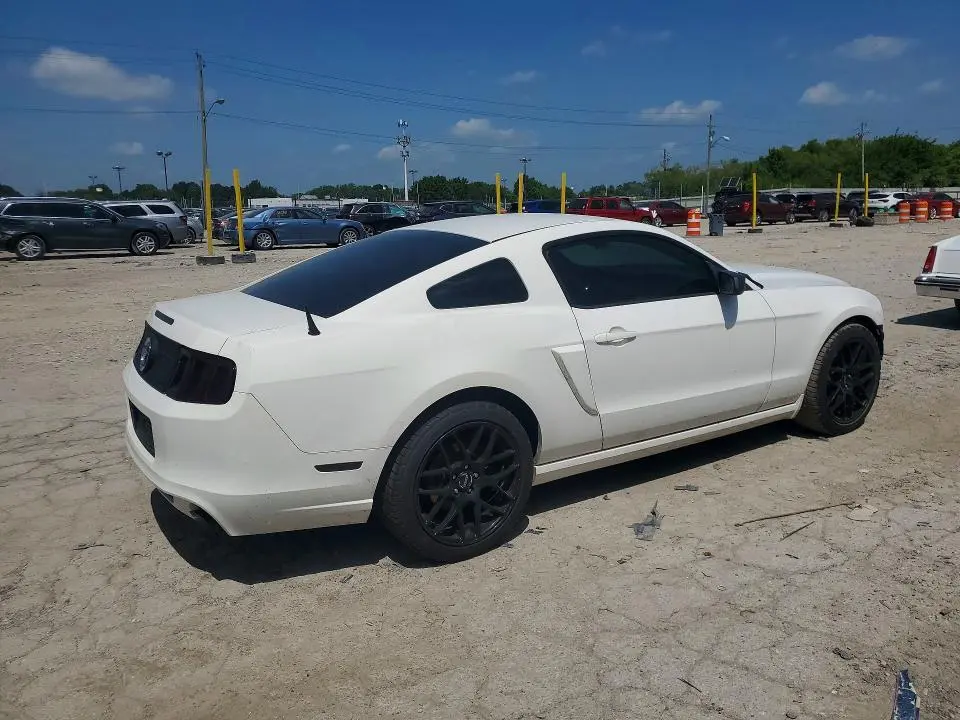 2013 FORD MUSTANG   