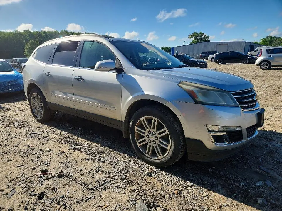 2015 CHEVROLET TRAVERSE LT  
