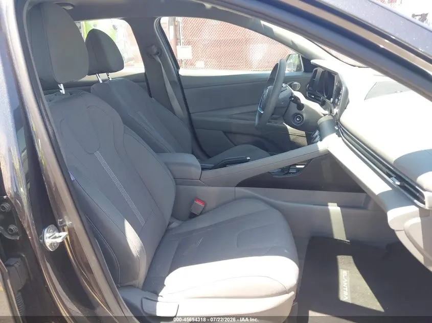 2021 HYUNDAI ELANTRA SE