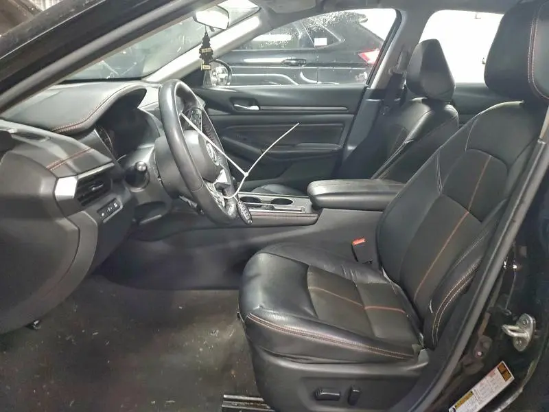 2022 NISSAN ALTIMA SR  