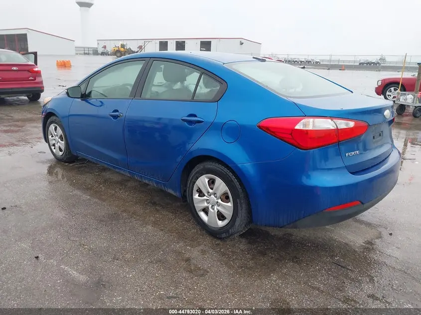 2015 KIA FORTE LX