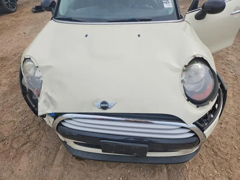 2015 MINI COOPER   