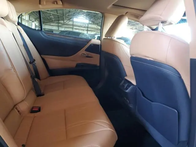 2022 LEXUS ES 300H BASE  