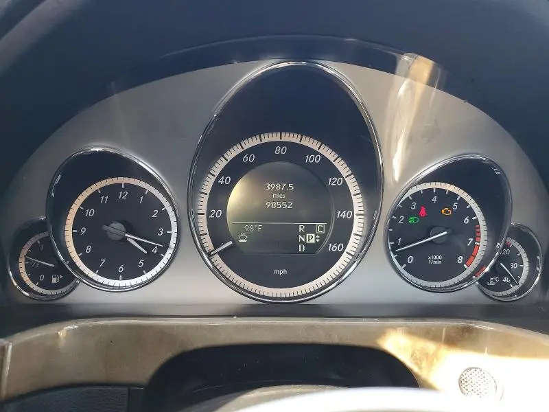 2010 MERCEDES-BENZ E 350  