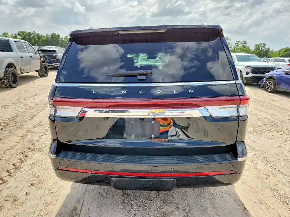 2022 LINCOLN NAVIGATOR L RESERVE  
