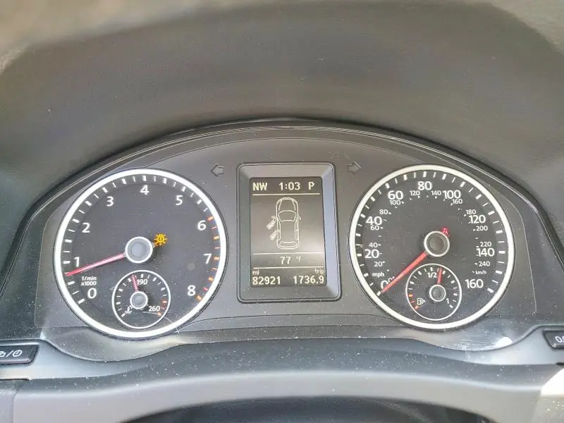 2015 VOLKSWAGEN TIGUAN S  