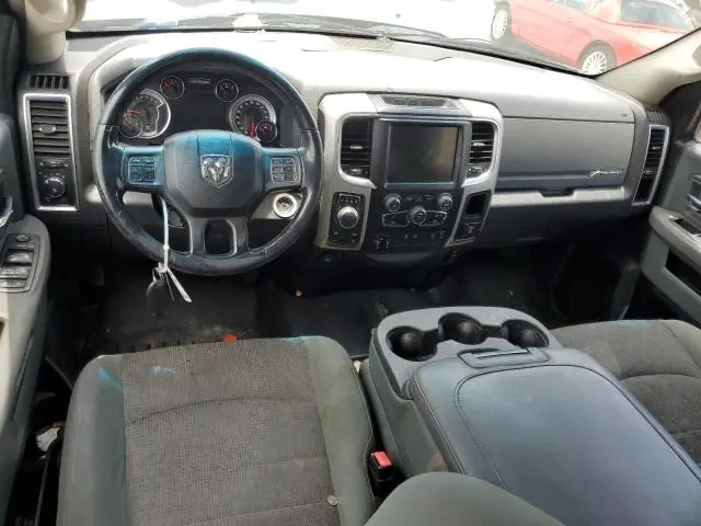 2016 RAM 1500 SLT  