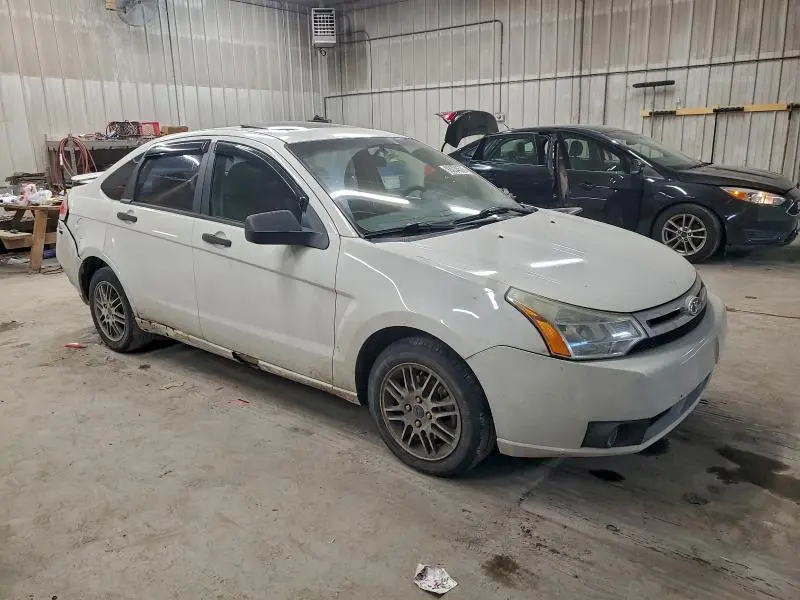 2010 FORD FOCUS SE  