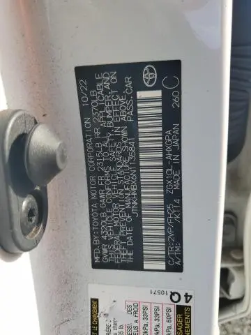 2022 TOYOTA C-HR XLE  