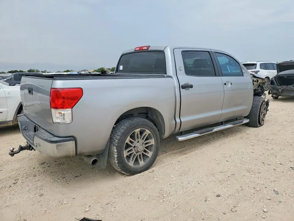 2012 TOYOTA TUNDRA CREWMAX SR5  