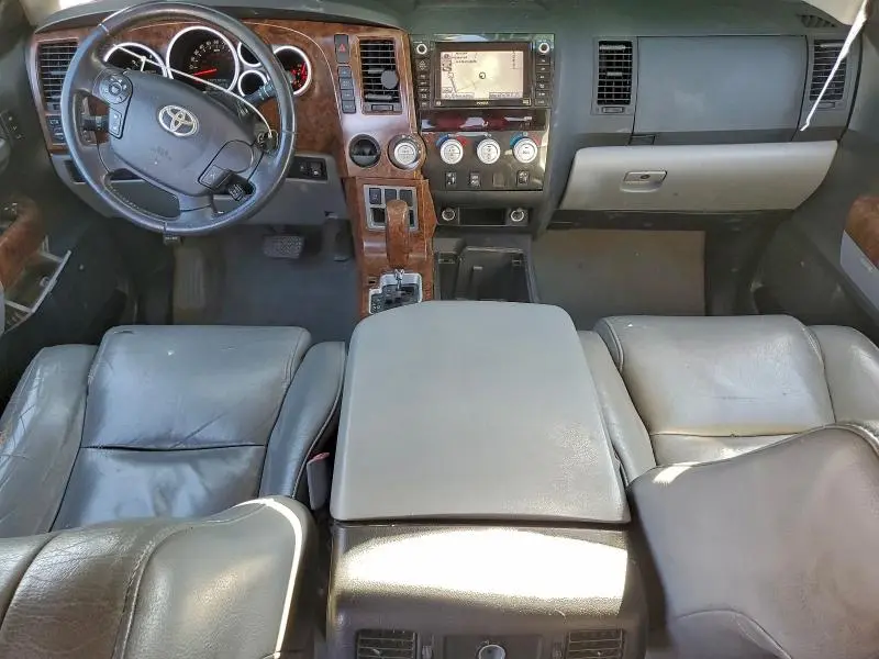 2011 TOYOTA TUNDRA CREWMAX LIMITED  