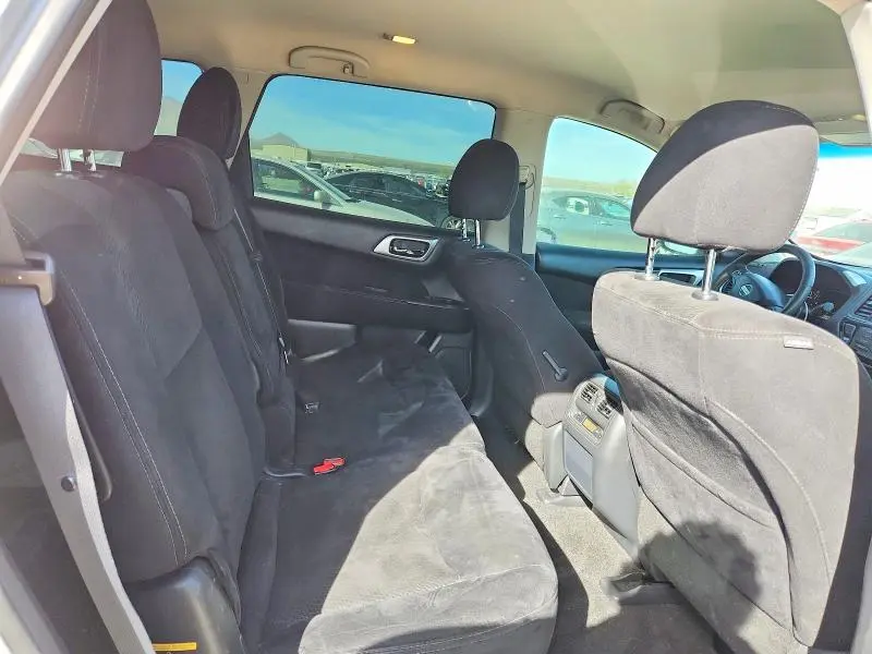 2015 NISSAN PATHFINDER SV  