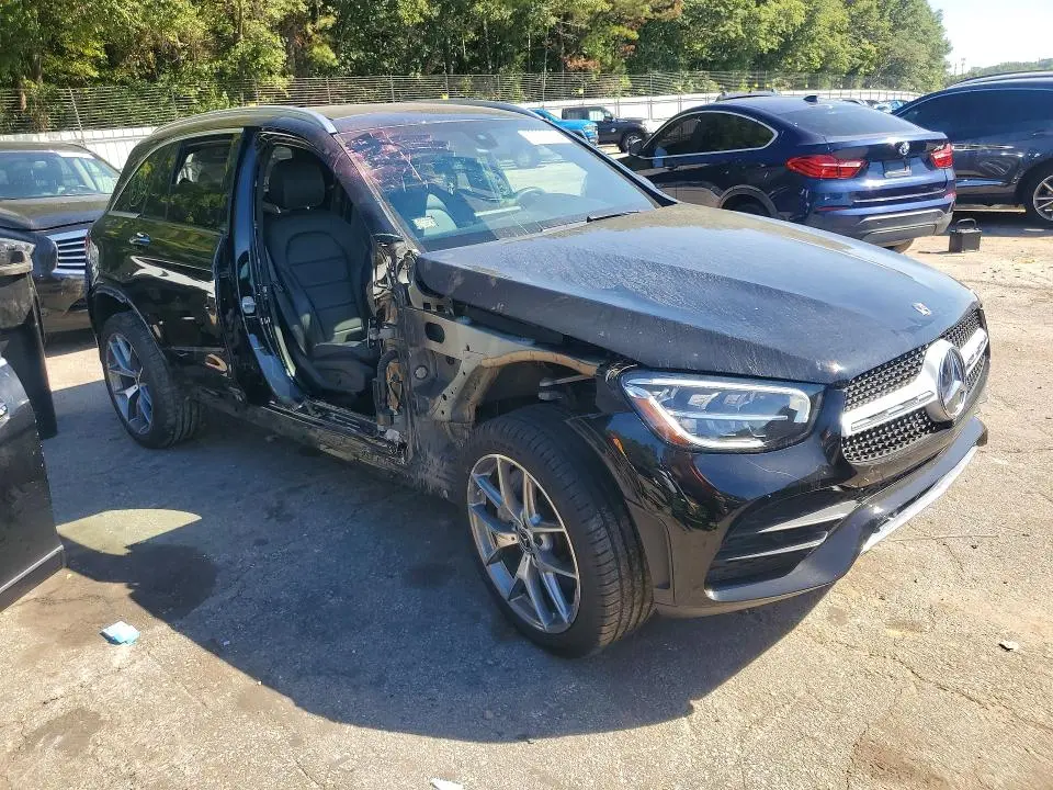 2020 MERCEDES-BENZ GLC 300  