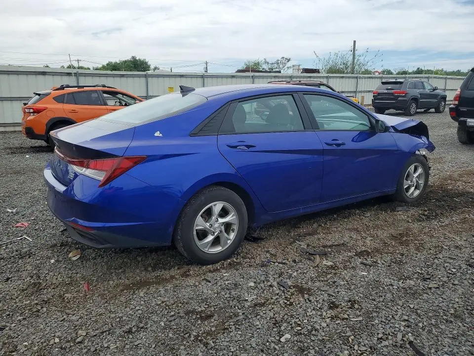2023 HYUNDAI ELANTRA SE  