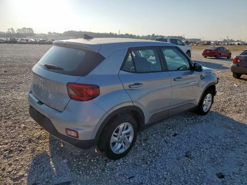 2022 HYUNDAI VENUE SE  