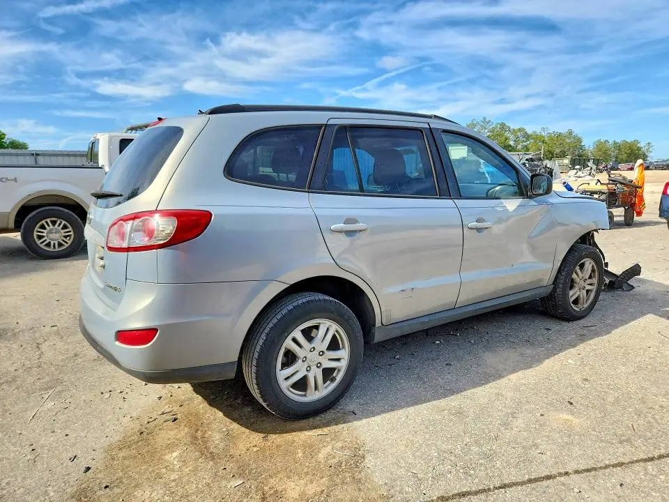 2010 HYUNDAI SANTA FE GLS  