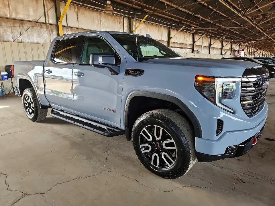 2024 GMC SIERRA K1500 AT4