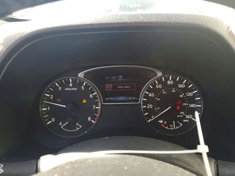 2017 NISSAN PATHFINDER SV  