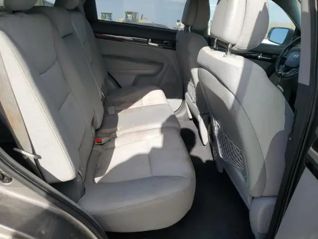 2011 KIA SORENTO BASE  