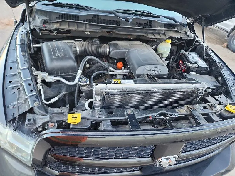2015 RAM 1500 SLT  