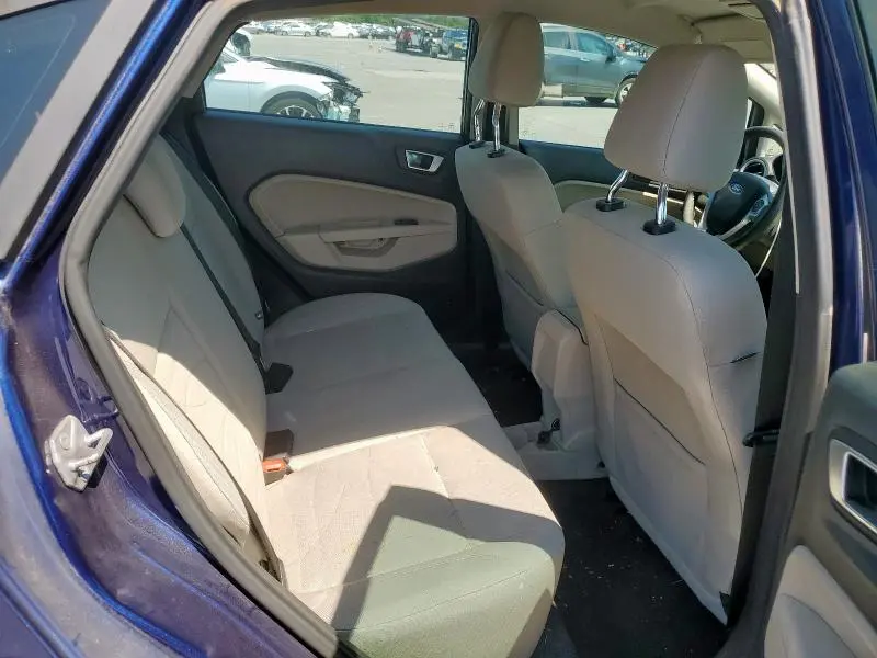 2016 FORD FIESTA SE  