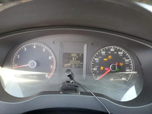 2011 VOLKSWAGEN JETTA SE  