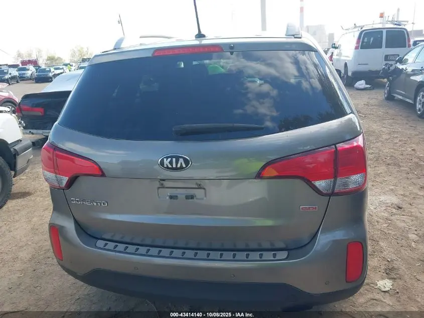 2015 KIA SORENTO LX