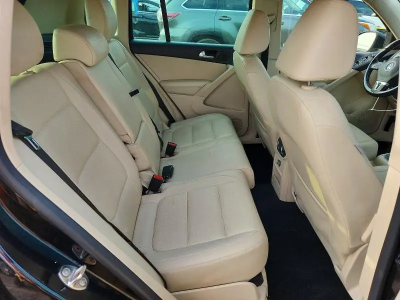2012 VOLKSWAGEN TIGUAN S  