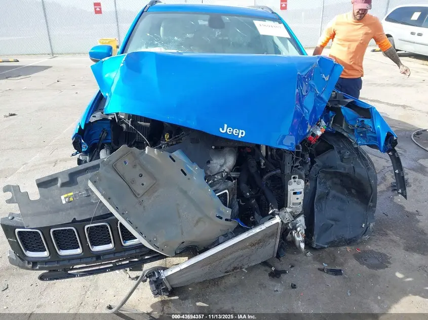 2018 JEEP COMPASS LATITUDE 4X4