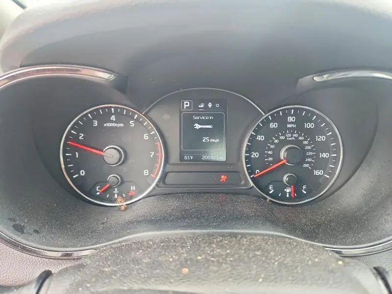 2017 KIA FORTE LX  