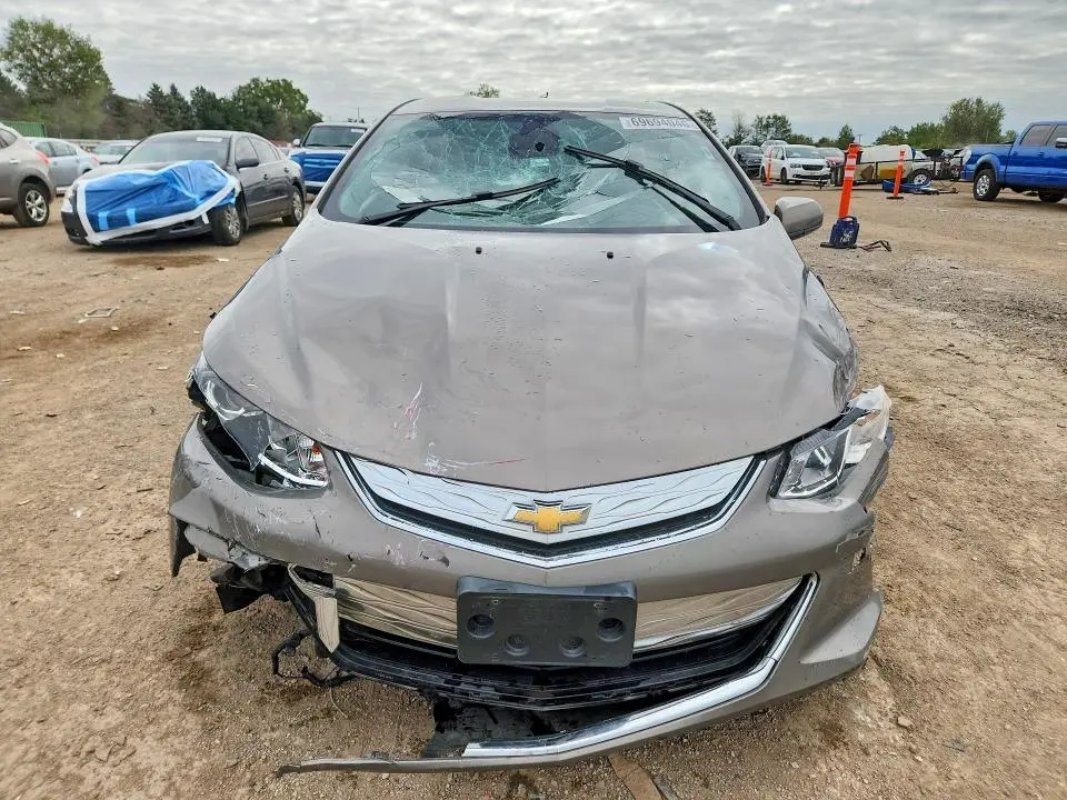 2017 CHEVROLET VOLT LT  