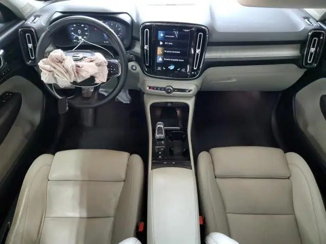 2021 VOLVO XC40 T5 INSCRIPTION  