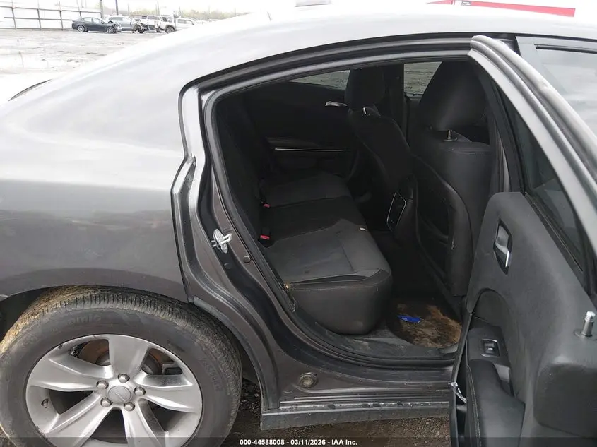 2016 DODGE CHARGER SXT