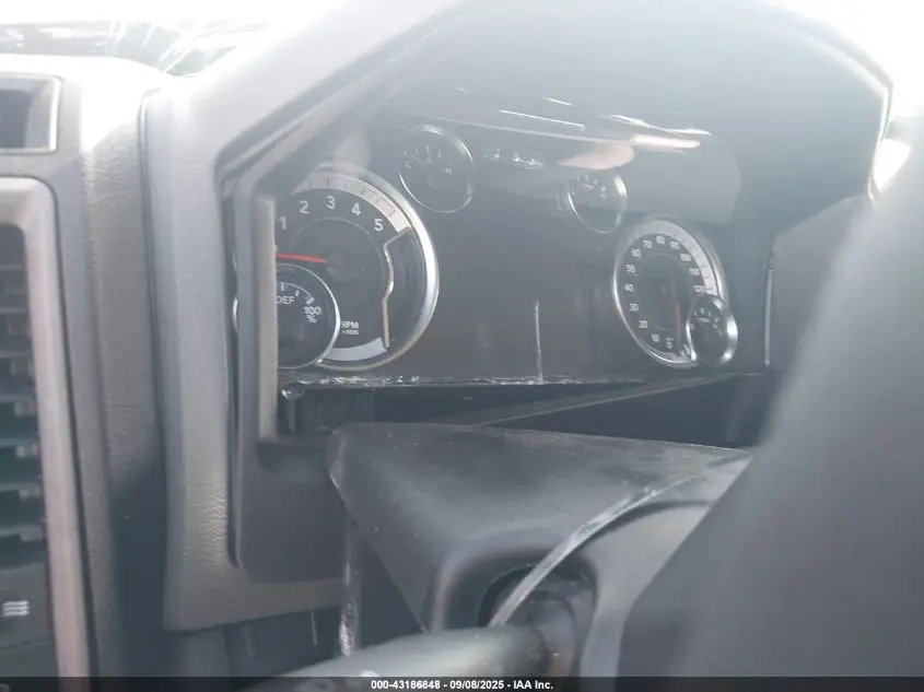 2018 RAM 2500 TRADESMAN  4X4 6'4 BOX