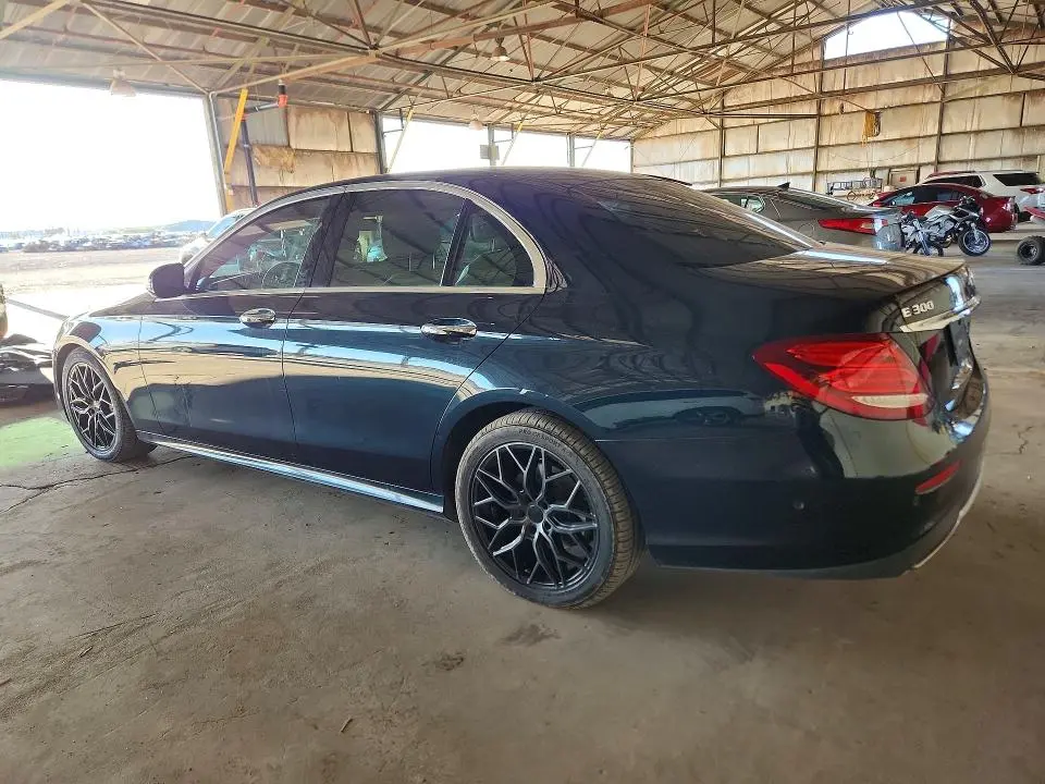 2017 MERCEDES-BENZ E 300 4MATIC  