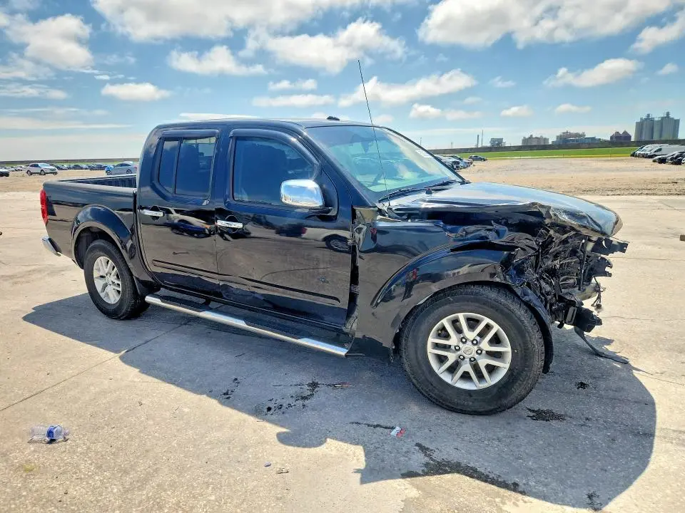 2014 NISSAN FRONTIER S  