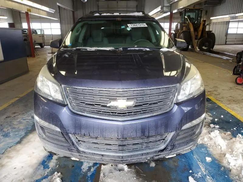 2013 CHEVROLET TRAVERSE LS  