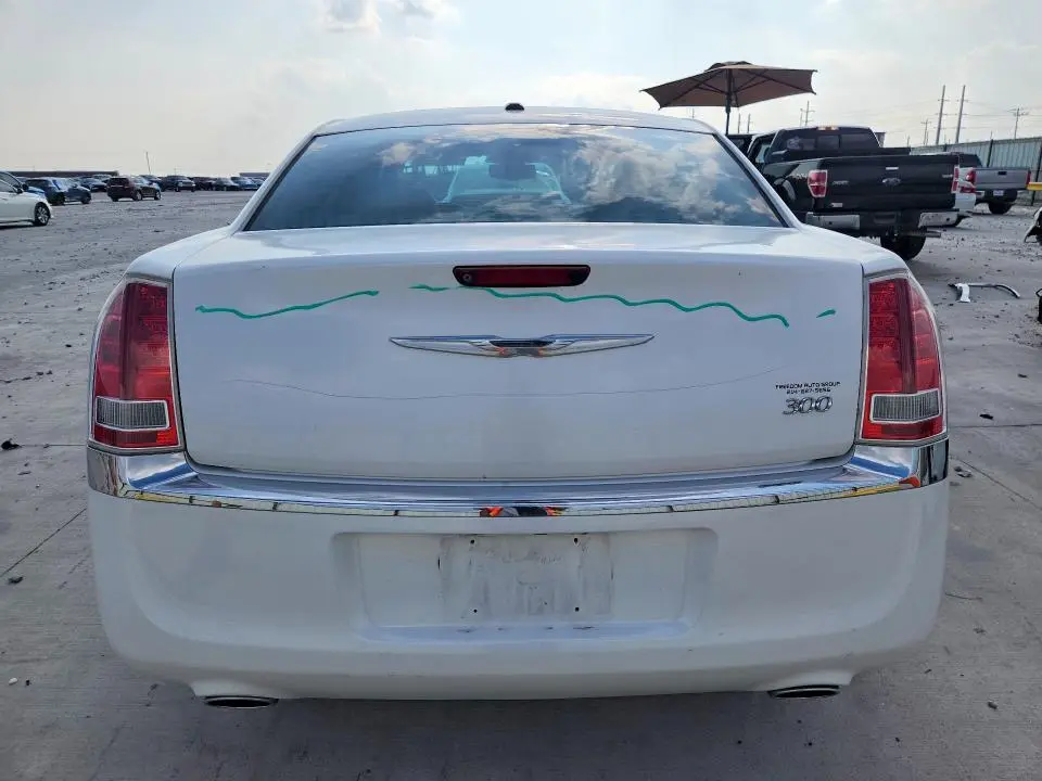 2013 CHRYSLER 300   