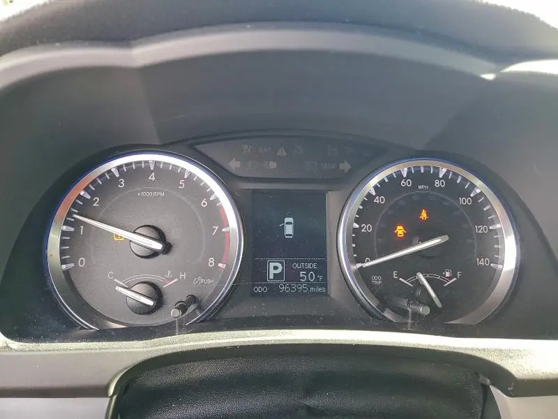 2015 TOYOTA HIGHLANDER LE  