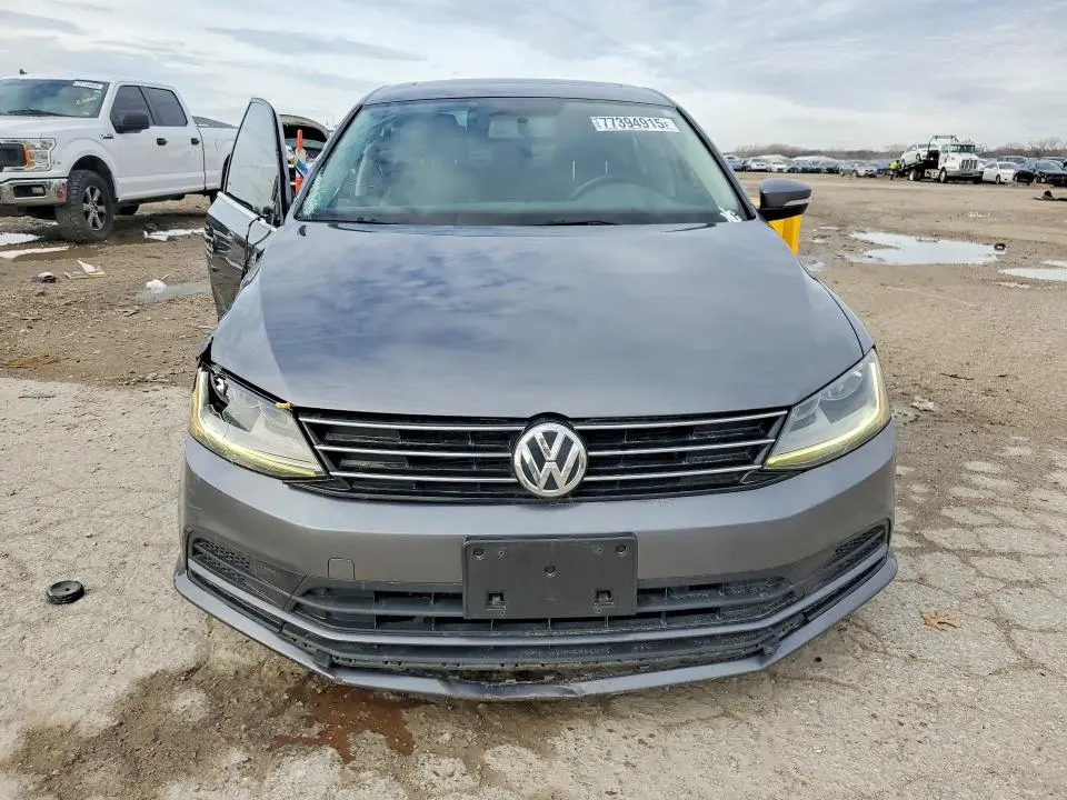 2017 VOLKSWAGEN JETTA SE  