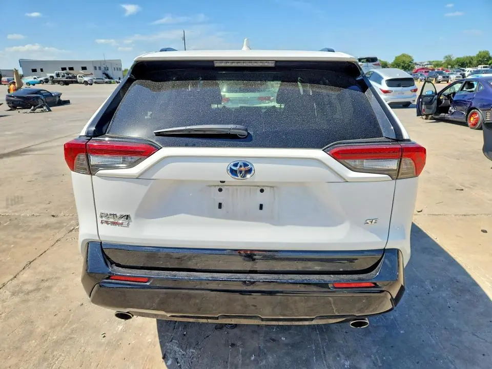 2022 TOYOTA RAV4 PRIME SE  