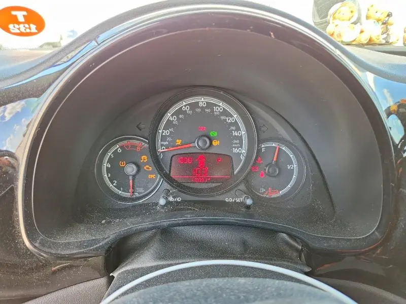 2017 VOLKSWAGEN BEETLE 1.8T  