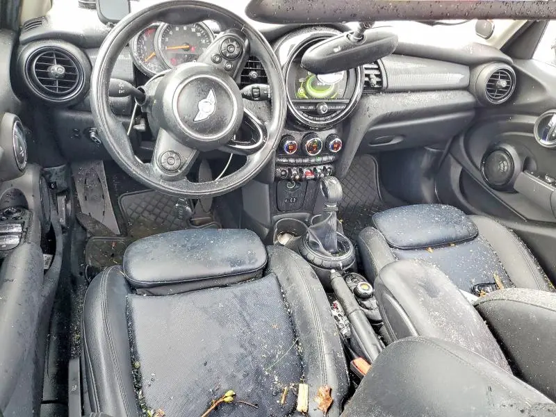 2017 MINI COOPER   