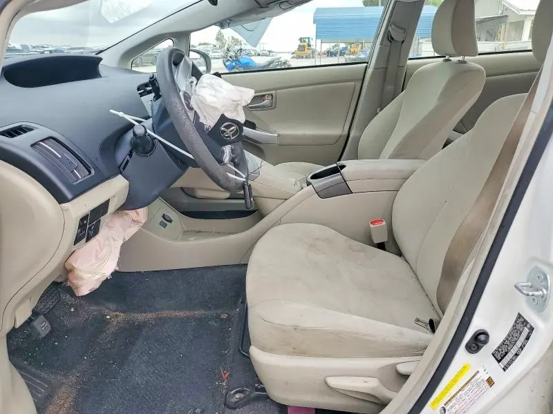 2014 TOYOTA PRIUS TWO  